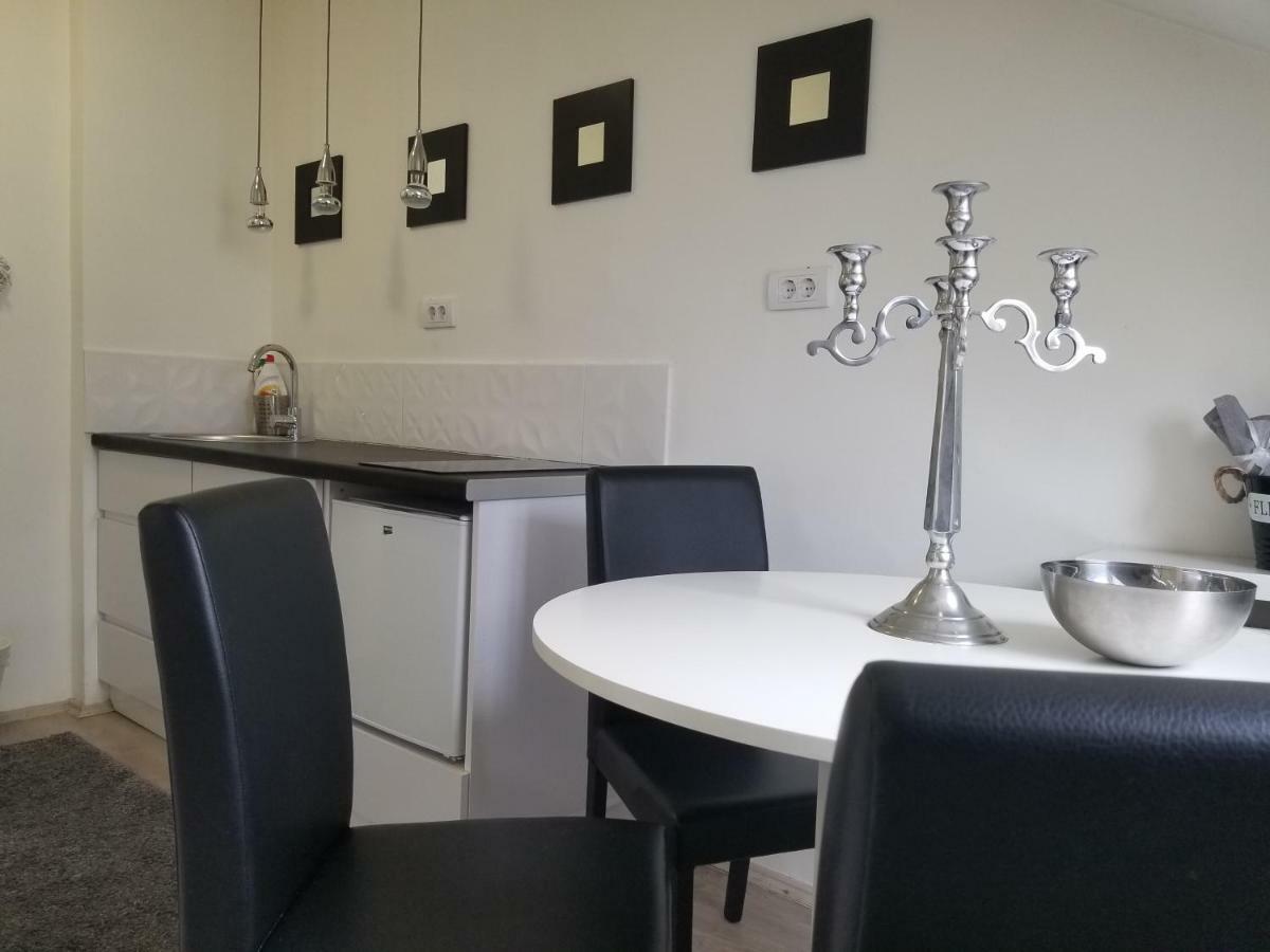 Stan Na Dan Angel Apartment Novi Sad Ngoại thất bức ảnh
