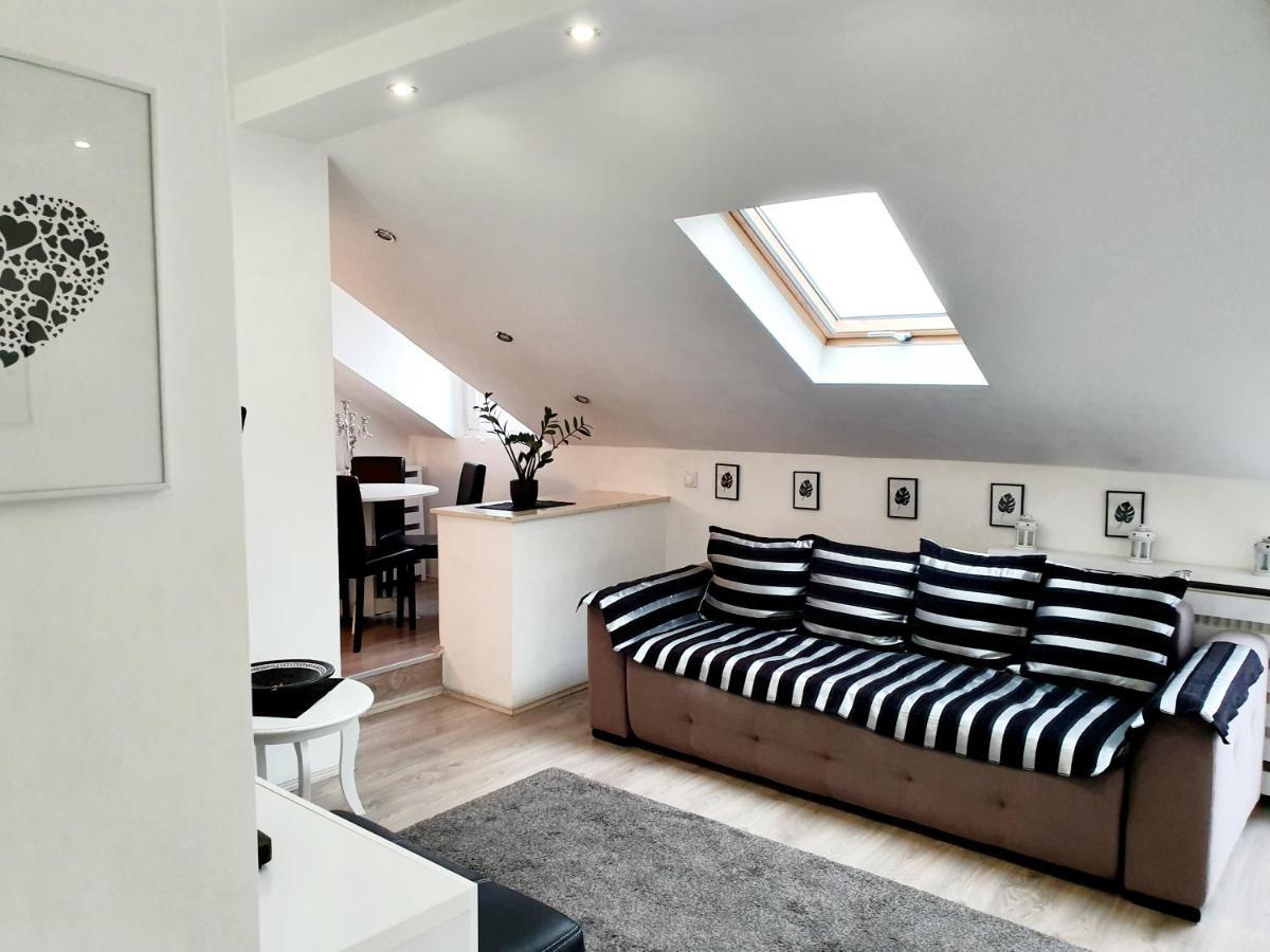 Stan Na Dan Angel Apartment Novi Sad Ngoại thất bức ảnh